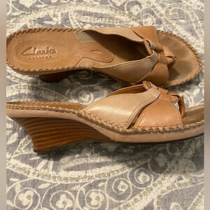 Clarks Two-Tone Tan and Beige Leather Wedge Sandals